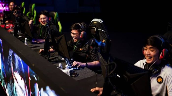Cara Menonton Turnamen Esports Secara Online