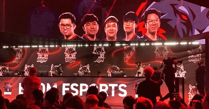 13 Tim Esports se-Asia Rebutkan Rp 703 Juta di FFAI Jakarta 2019 ... Tim Amerika dan Asia Bersaing di Final Dunia Esports