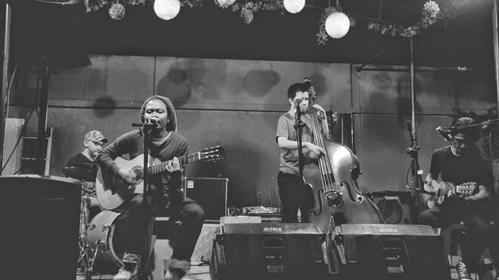 Mengenal Musik Folk Yang Naik Daun Di Indonesia Tren Musik Pop Rock Kembali Naik Daun