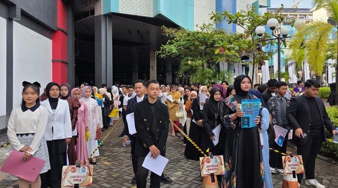 Audisi D’Academy 8 Di Makassar Diikuti Peserta Antusias Dari Luar Daerah