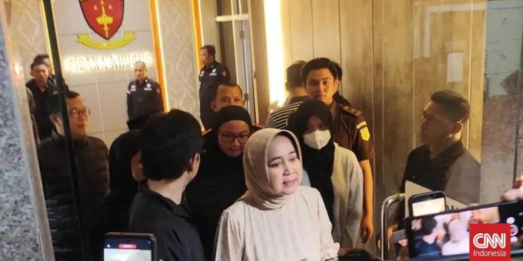 Istri Eks Gubernur Lampung Buka Suara soal Penetapan Tersangka