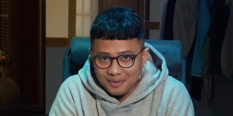 Muhadkly Acho Menghadapi Pertanyaan Menarik Tentang Sutradara Penulis Naskah dan Aktor