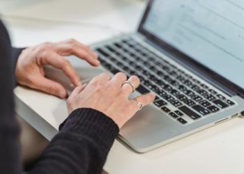 Apa itu BCC dalam Email dan Kapan Harus Menggunakannya