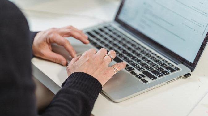 Apa itu BCC dalam Email dan Kapan Harus Menggunakannya