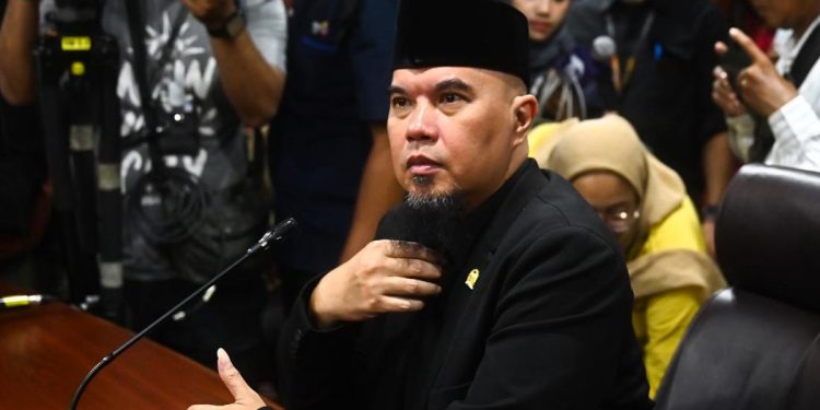 Ahmad Dhani Kunjungi Polisi Usai Akun Instagramnya Hilang