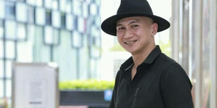 Anji Menikah Resmi dengan Desmiliana Ariana