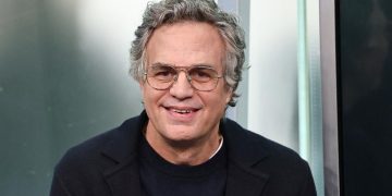 Mark Ruffalo Merasa Diblokir Paramount Karena Menentang Merger
