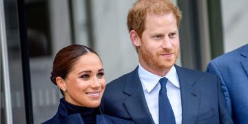 Harry dan Meghan Markle Siapkan Adaptasi Memoar Perang untuk Layanan Streaming