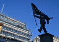 Detail Patung Misterius Karya Seniman di London