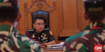 Yusril Kritisi Sidang Air Keras Andrie agar Tidak Menghancurkan Kepercayaan Publik