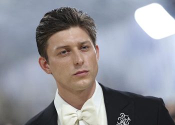Tom Francis Disebut Ikut Audisi Jadi James Bond Berikutnya