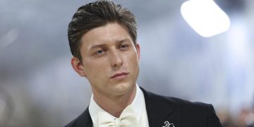Tom Francis Disebut Ikut Audisi Jadi James Bond Berikutnya