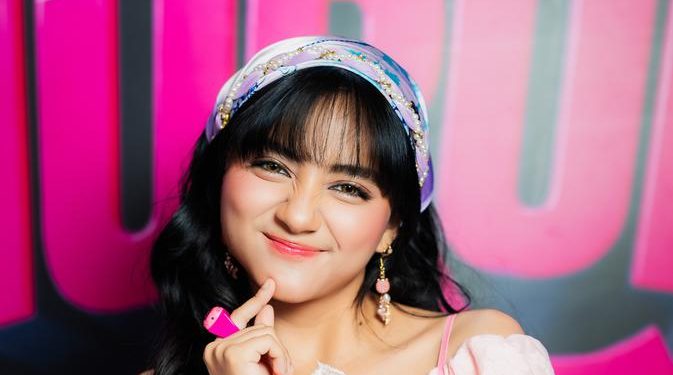 Totalitas Nayla Purnama dalam Serial Di Luar hingga Riset Karakter Unik