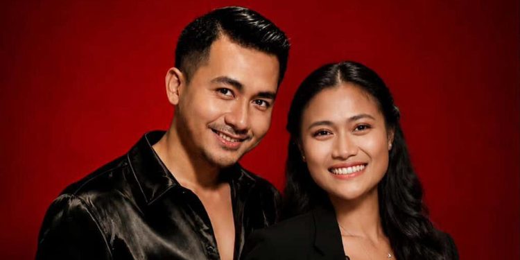 Gaun Migi Rihasalay dan Wisnu Aji Menggunakan Ornamen Garuda Emas dengan Makna Mulia