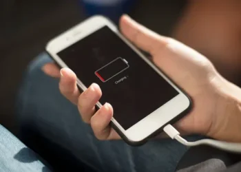 7 Kesalahan Umum yang Memperpendek Umur Baterai Ponsel Anda