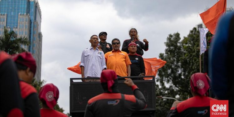 Minimnya Kesadaran Kelas Partai Buruh di Indonesia akibat Kooptasi Oligarki