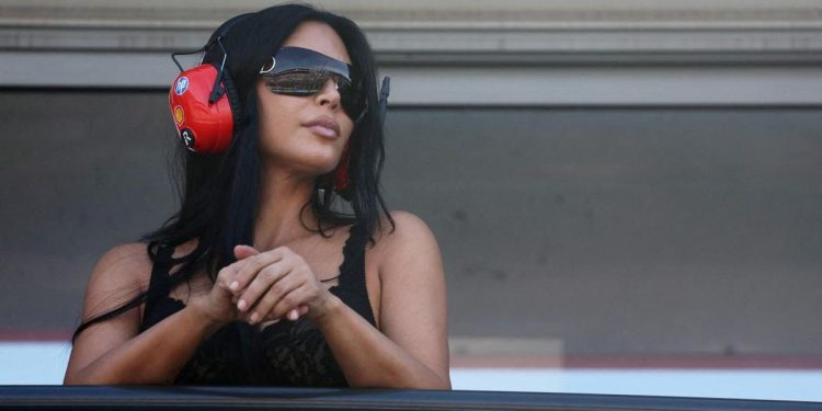 Kim Kardashian Dukung Langsung Lewis Hamilton di F1 Monaco