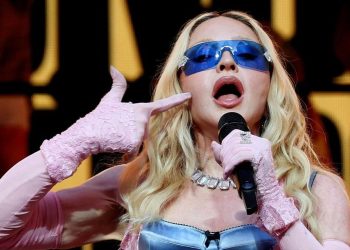 Madonna Menggebrak Times Square dengan Konser Mendadak