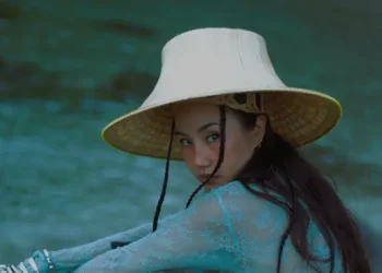 Cerita di Balik Lagu Radio dan Crystalize, Koneksi Penuh Makna Manusia dan Alam