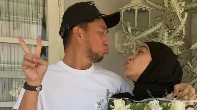 Ananda Omesh dan Dian Ayu Lestari Celebrasi 14 Tahun Bersama dalam Pernikahan