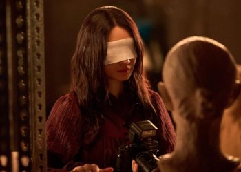 Puji Totalitas Akting Shin Min-ah di Film The Eyes