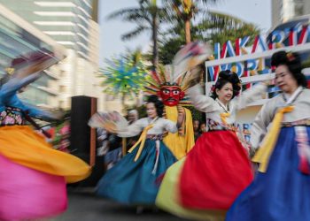 Jakarta Menari Bersama Berbagai Negara di FOTO