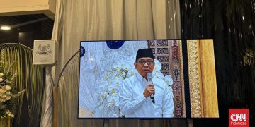 Kenangan Pratikno Tentang Rachmat Gobel Dalam Tahlil Hari Ketujuh