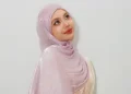 Ghea Indrawari Berhijab Saat Manggung di Tasikmalaya
