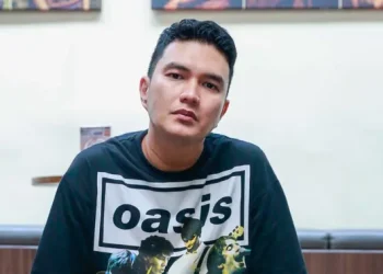 Aldi Taher Minta Maaf Setelah Tiba-tiba Naik Panggung dan Memeluk Vokalis JET