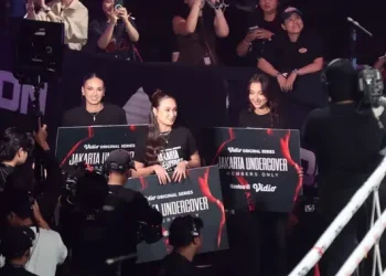 Haico Caitlin dan Carissa Meriahkan BYON Combat Showbiz 8
