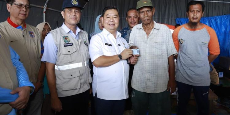 Pelayanan Adminduk bagi Warga Terdampak Bencana NTT oleh Dukcapil Jemput Bola