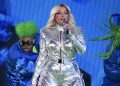 Bebe Rexha Mengisahkan Bantuan yang Diterimanya dari Taylor Swift pada 2019