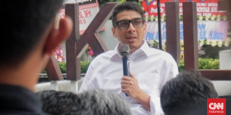 Gugatan Denny Cs ke MK untuk Menyelesaikan Masalah Konstitusi