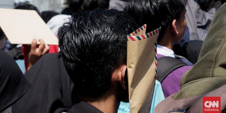 Kantor Loker Penipuan di Pasar Minggu Kembalikan Uang kepada Tiga Korban