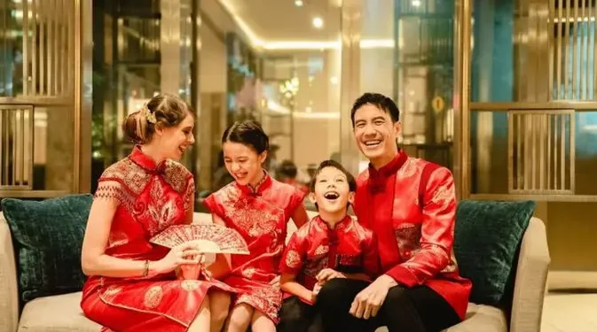Refleksi Daniel Mananta Saat Rayakan 15 Tahun Pernikahan dengan Viola