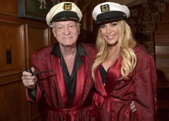 Istri Tuduh Mendiang Hefner Melakukan Pelecehan Seksual