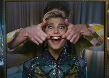 Produksi Resmi Smile 3 Kerjasama dengan Penulis Naskah Verity