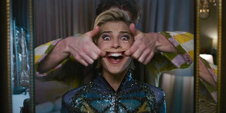 Produksi Resmi Smile 3 Kerjasama dengan Penulis Naskah Verity