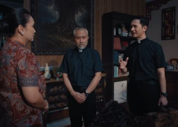 Perjanjian Darah, Duo Romo Melawan Entitas Kuno