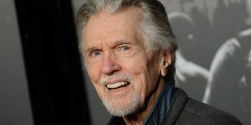 Aktor Alien dan Top Gun Tom Skerritt Telah Meninggal Dunia